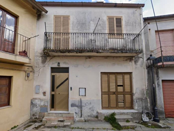 Appartamento con 6 locali in vendita in Vicolo Canale N, Rizziconi