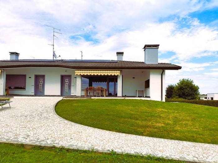 Casa con 6 locali in vendita in Centro, Latisana