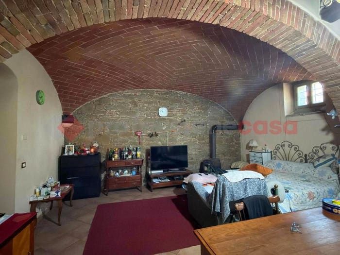 Casa con 6 locali in vendita in MONTE SAN SAVINO Via Aretina, Centro, Monte San Savino
