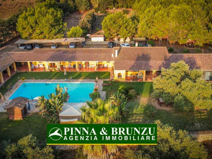 Casa con 6 locali in vendita in LOC SINIS, Riola Sardo