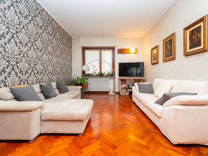 Casa con 6 locali in vendita in Via Cesare Battisti, Regina Margherita, Collegno