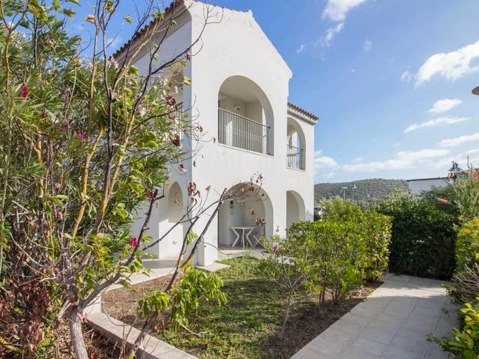 Appartamento trilocale in vendita in Via Stazzu Canu, Pittulongu, Olbia