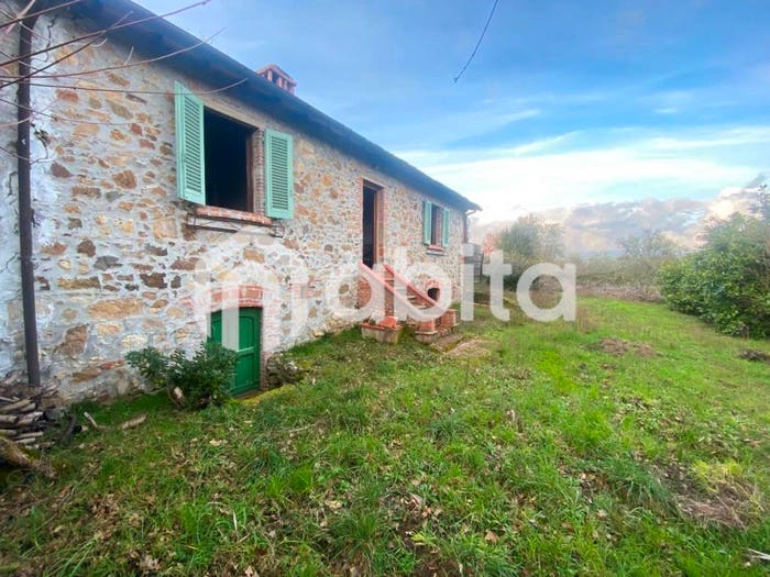 Casa quadrilocale in vendita in via camonti, Castelnuovo Dei Sabbioni, Cavriglia