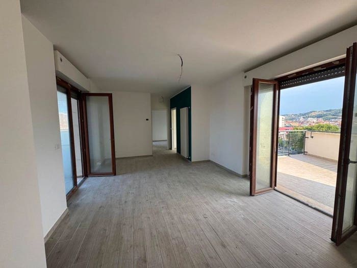 Appartamento trilocale in vendita in Via Finlandia, Porto Allegro, Montesilvano