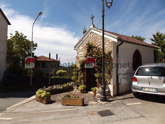 Appartamento con 6 locali in vendita in Via delle Querce, Nespolo