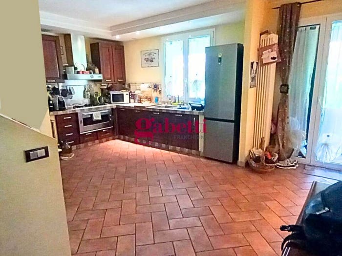 Casa con 6 locali in vendita in Misano Adriatico