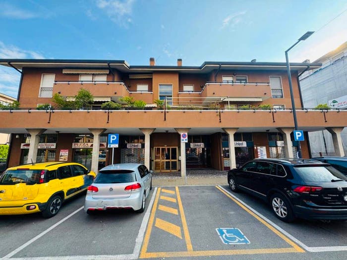 Appartamento trilocale in vendita in VIALE VERDI, Centro, Merate