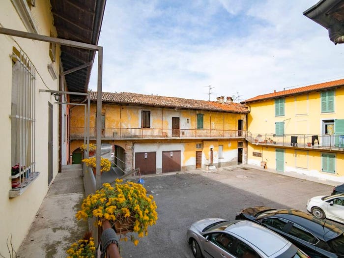 Appartamento trilocale in vendita in Via Vallazza, Centro, Canonica d'Adda