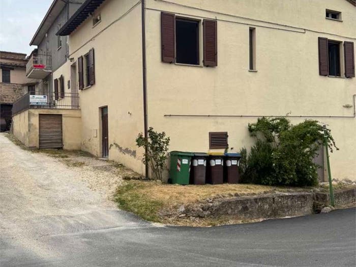 Casa con 6 locali in vendita in Pozzo, Gualdo Cattaneo