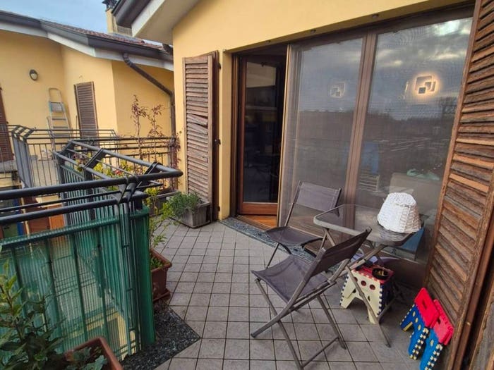 Appartamento trilocale in vendita in Via Roma, Centro, Cesano Boscone