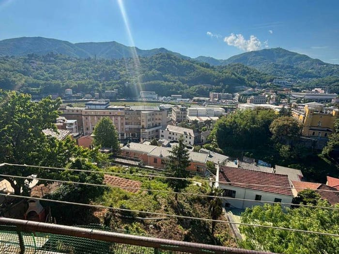 Appartamento con 5 locali in vendita in via campodonico, Bolzaneto, Genova