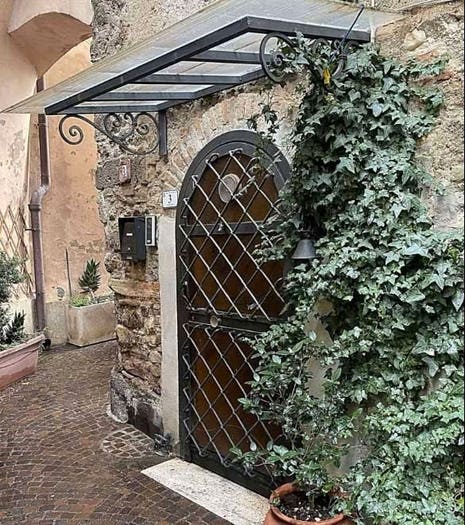 Appartamento quadrilocale in vendita in Via delle Pergole, Centro, Montelibretti