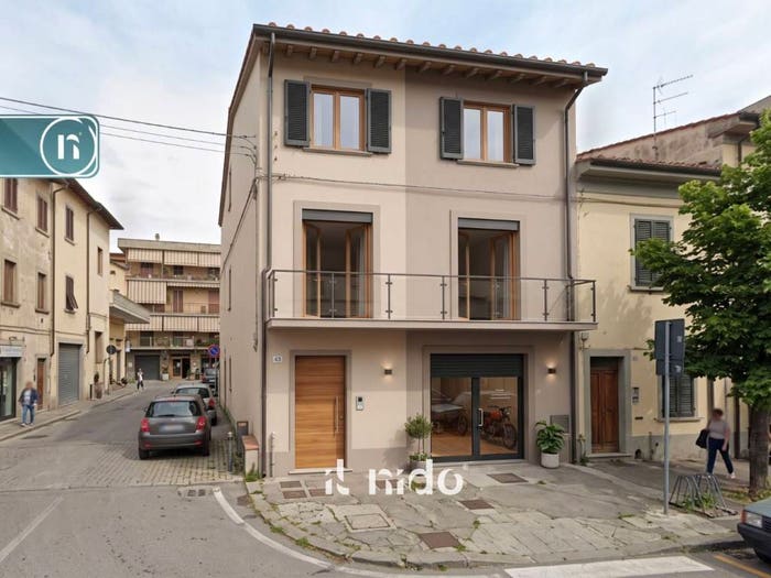 Casa con 6 locali in vendita in Via Montalbano, Centro, Quarrata