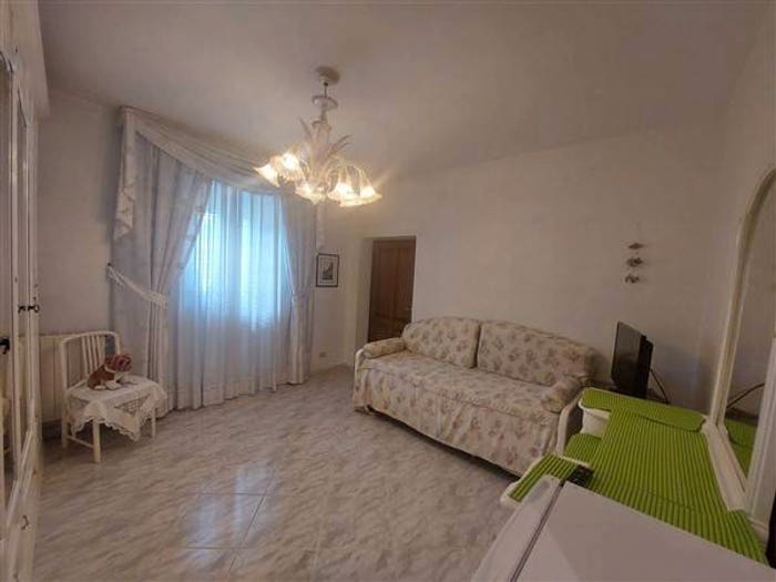 Appartamento trilocale in vendita in Via Principe Amedeo, Rio Marina, Rio