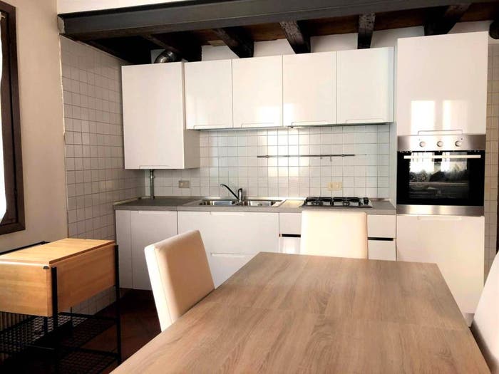 Appartamento bilocale in affitto in via martiri della libertà, Piazza dei Signori, Treviso