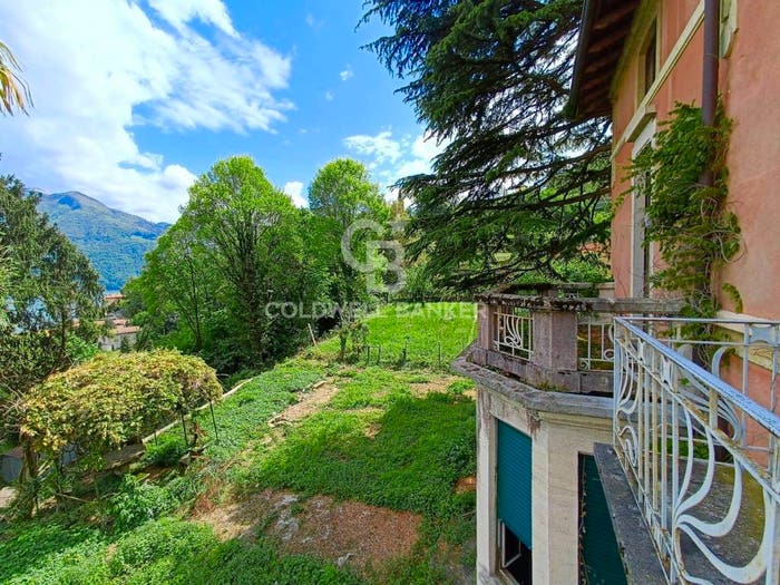Casa con 6 locali in vendita in Via San Maurizio, Lovere