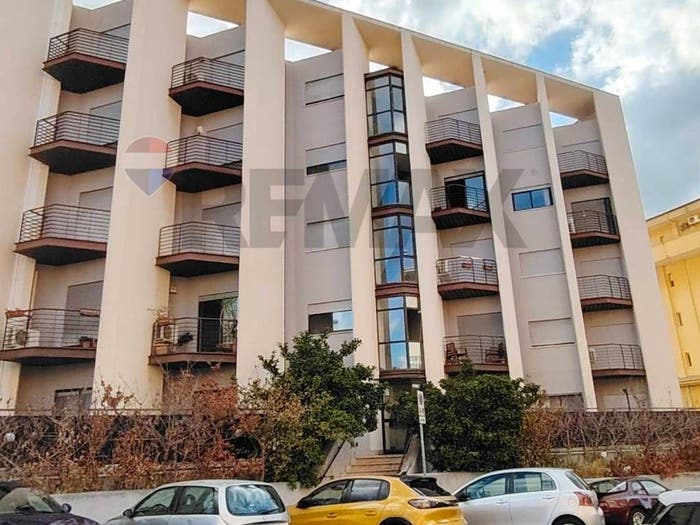 Appartamento con 6 locali in vendita in via Giuseppe Sunseri, Termini Imerese