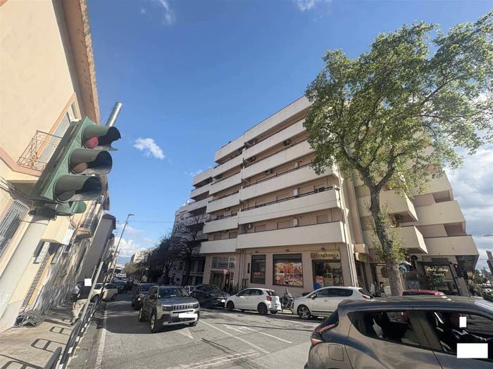 Appartamento con 5 locali in vendita in Via Catania, Provinciale, Messina