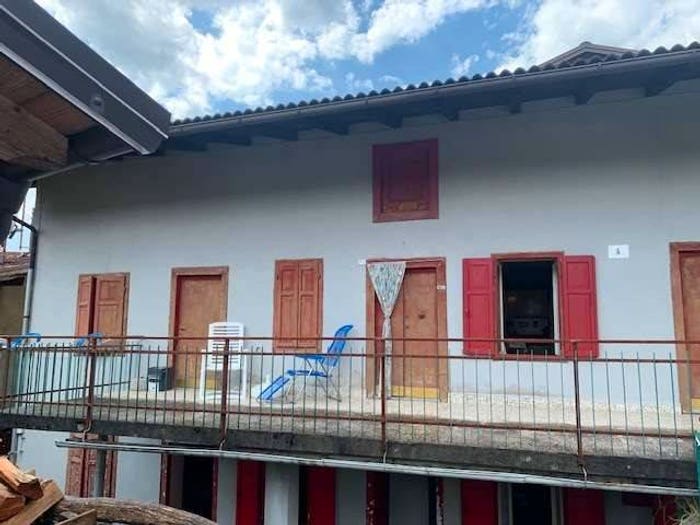 Appartamento con 6 locali in vendita in Terragnolo