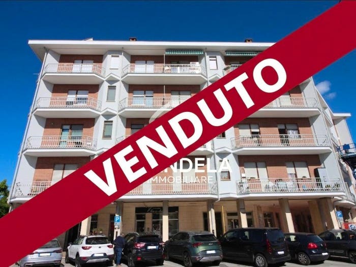 Appartamento trilocale in vendita in Corso Europa, Ferrone Rocchetto, Mondovì