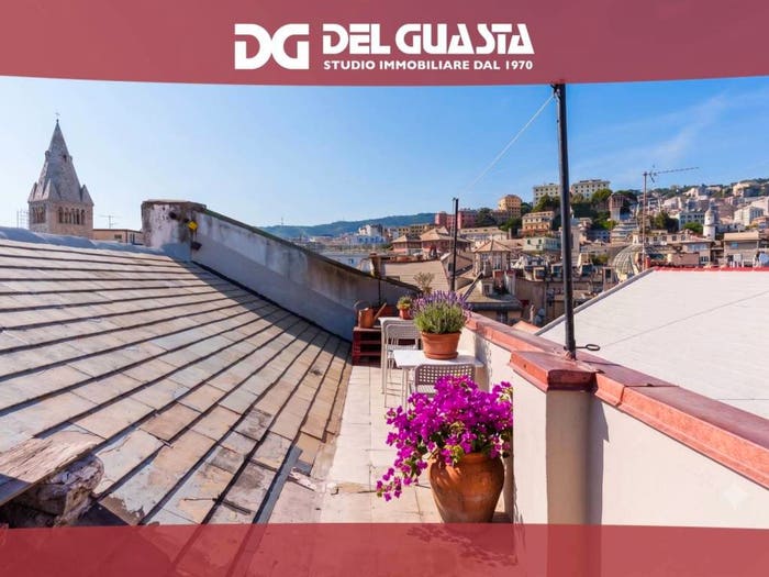 Appartamento con 5 locali in vendita in Vico della Casana, Centro Città, Genova