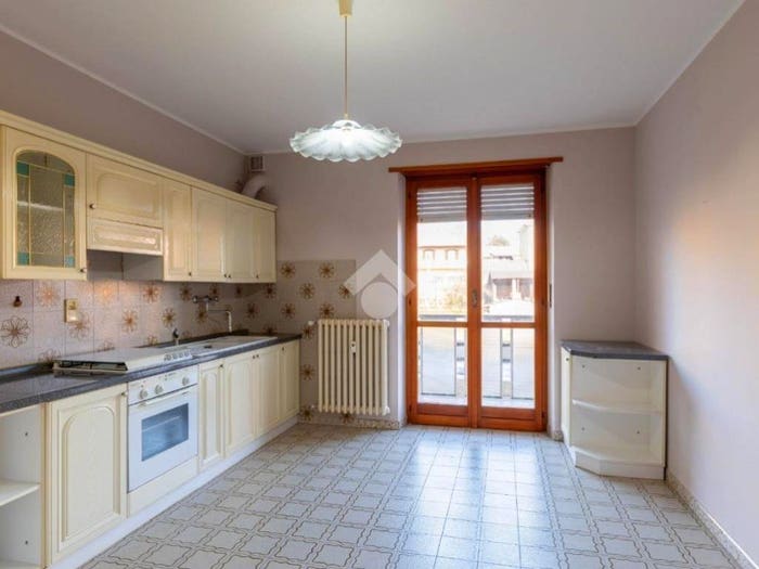 Appartamento trilocale in vendita in Largo Dino Buffa, Airali, Luserna San Giovanni
