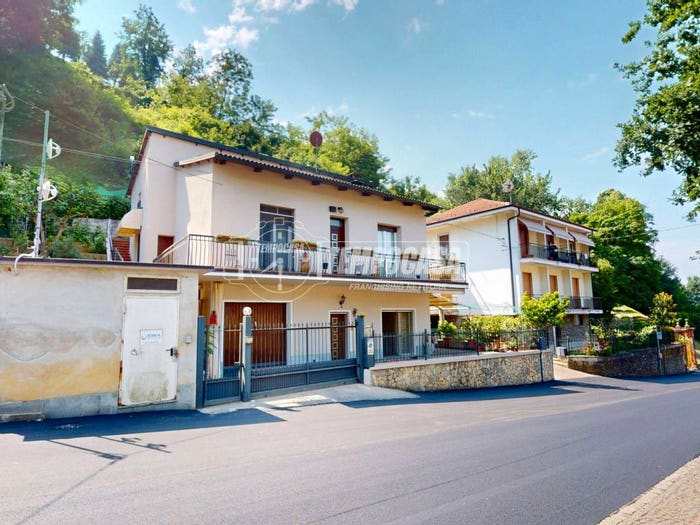 Casa con 5 locali in vendita in Strada San Michele, Centro, Bra
