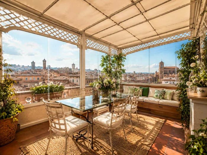 Appartamento trilocale in vendita in Via Borgo Nuovo, Centro Storico, Bologna