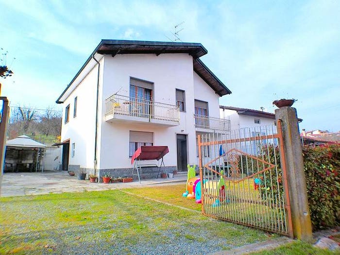 Casa con 6 locali in vendita in Via San Pietro, Centro, Gabiano