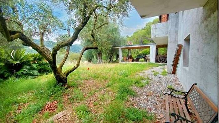 Appartamento con 6 locali in vendita in Via Oberto d'Oria n snc, Centro, Camporosso