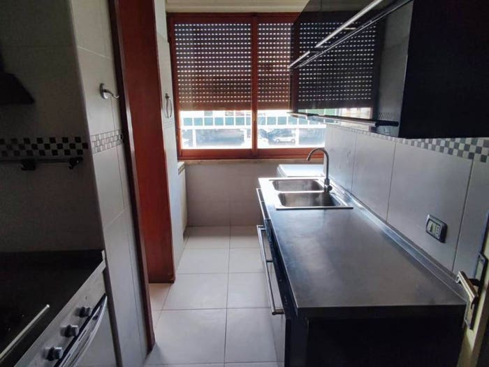 Appartamento con 6 locali in vendita in Viale Eugenio Chiesa, Centro, Massa