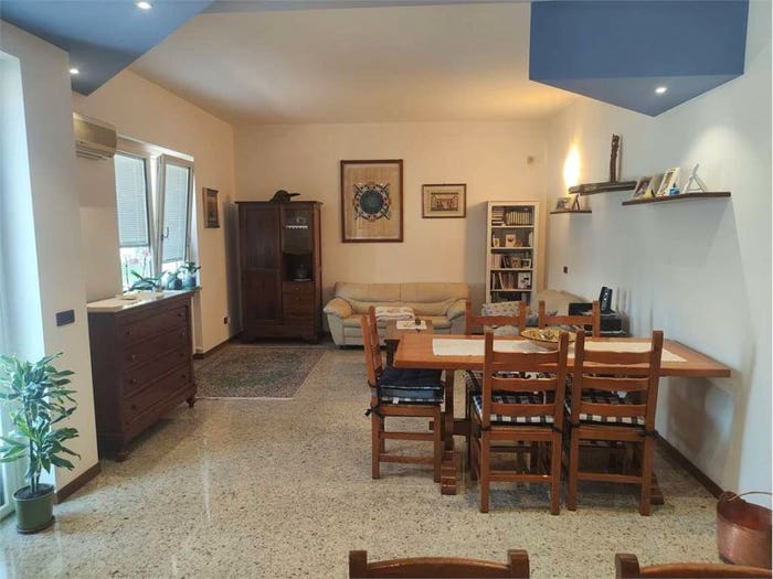 Casa con 6 locali in vendita in VIA LAGO DI LARIO, Marchesino Bovo, Buttapietra