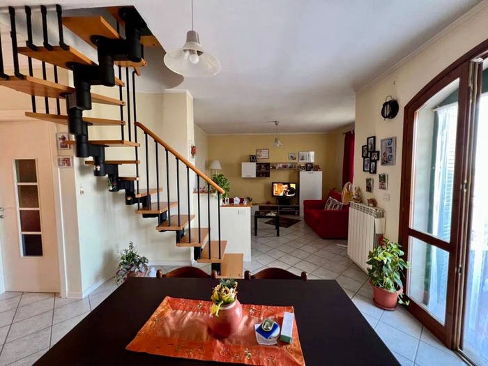 Appartamento con 5 locali in vendita in Via Mura, Mura, Montaione