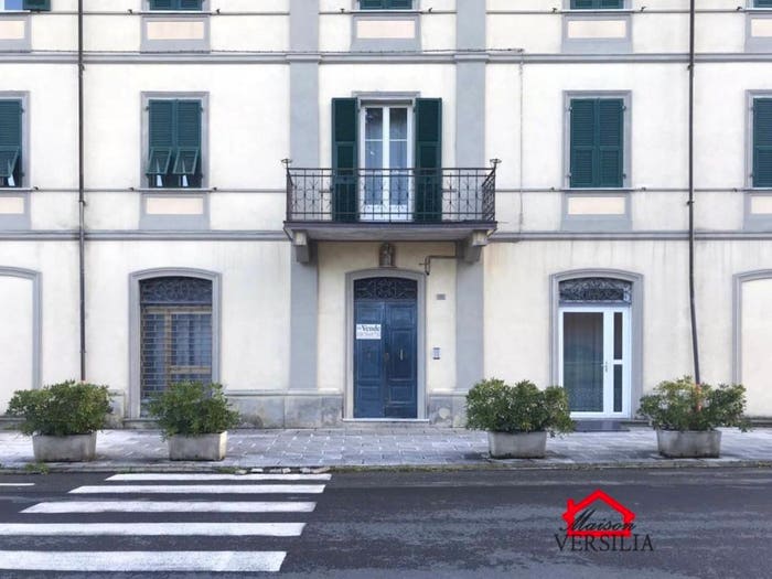 Appartamento con 6 locali in vendita in Centro, Pontremoli