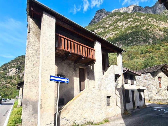 Case in Vendita e in Affitto - 2