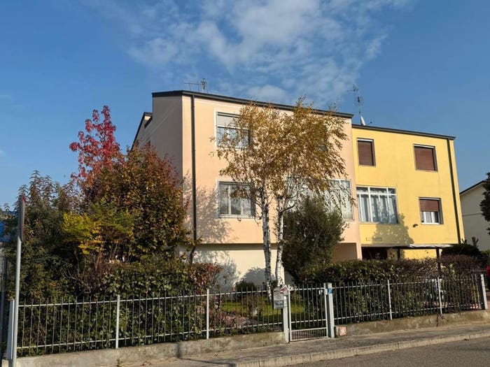 Casa con 5 locali in vendita in Via Lorenzo Perosi, Centro, Busseto
