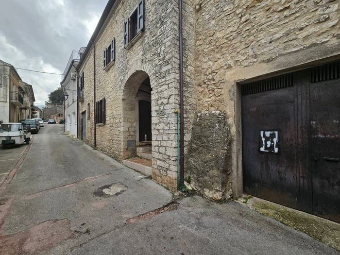 Casa con 5 locali in vendita in Vico del Nord, Centro, Monteroduni
