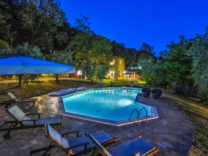 Casa con 6 locali in vendita in Strada San Gregorio Acqualagna, Acqualagna
