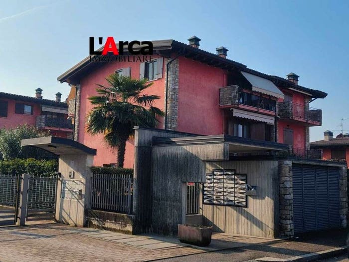 Appartamento trilocale in vendita in Via Carso, Azzano San Paolo