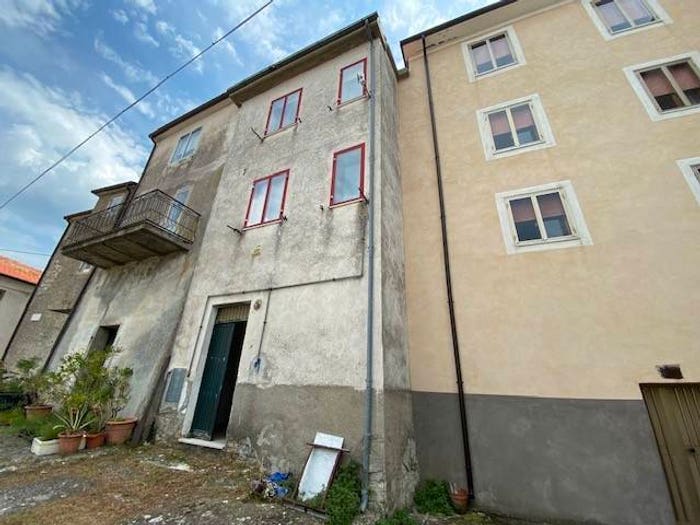Casa con 5 locali in vendita in Via Colle dell'Oca, Belmonte del Sannio