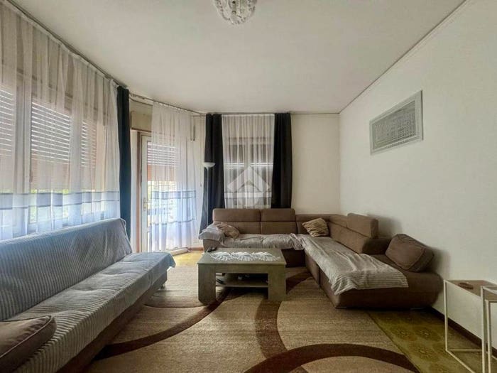 Appartamento trilocale in vendita in Via Camozzato Luigi, Centro, Montebelluna