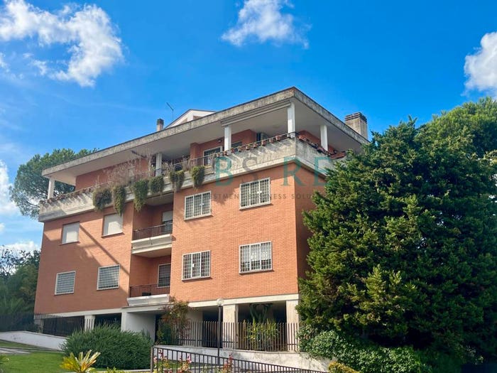 Appartamento trilocale in vendita in Via Cassia, La Storta, Roma