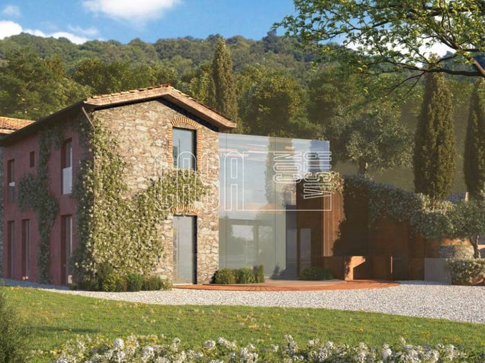 Casa con 6 locali in vendita in Strada Provinciale di Carignano, Fosdinovo