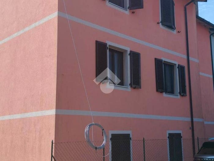 Appartamento trilocale in vendita in Clivio