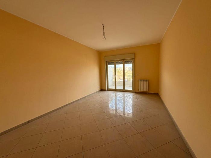 Appartamento trilocale in vendita in Via Adolfo Celi, Minissale, Messina