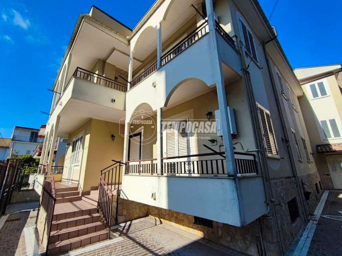 Casa in vendita in Via Giovanni Linguiti C, Aversa