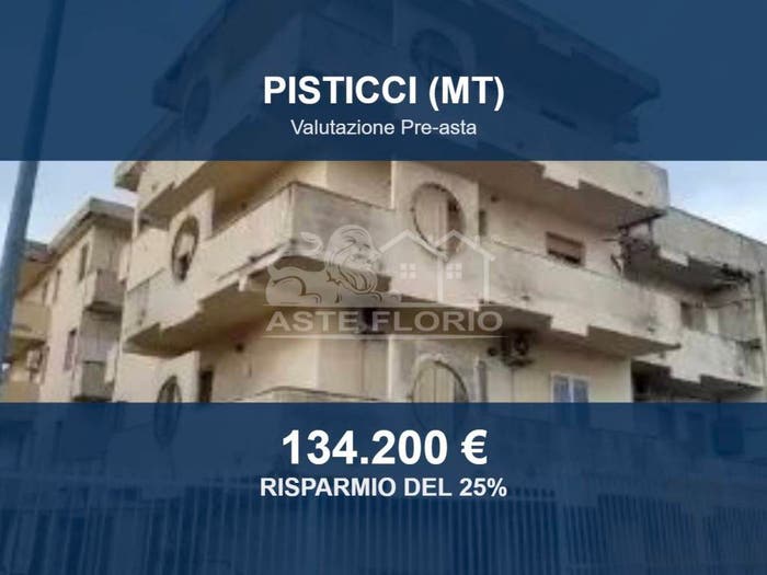 Appartamento trilocale in vendita in Via Ocello Lucano snc, Marconia, Pisticci