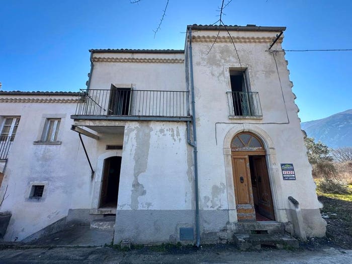 Appartamento trilocale in vendita in Contrada Piano da Capo, Castiglione a Casauria