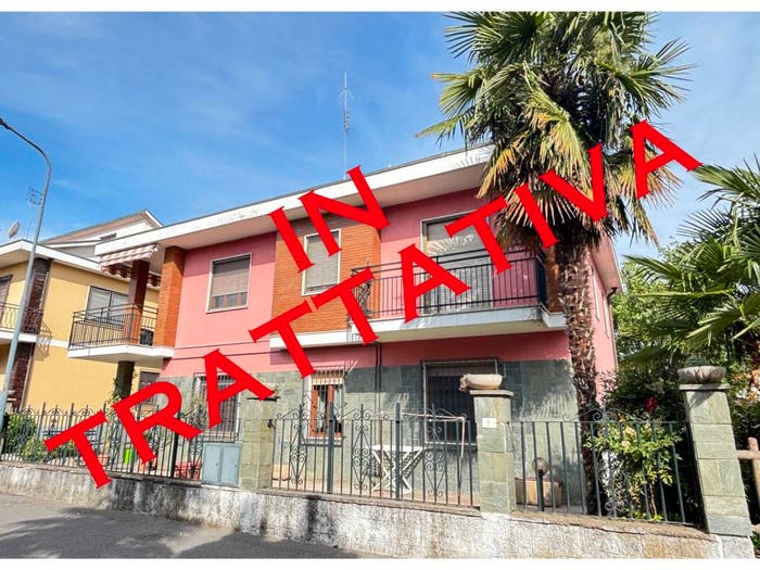 Appartamento con 5 locali in vendita in via San giovanni Bosco, Centro, La Loggia