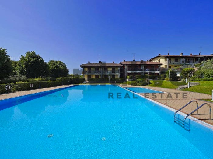 Appartamento bilocale in vendita in Via dei Mulini, Pieve Vecchia Villaggio Sanghen, Manerba del Garda